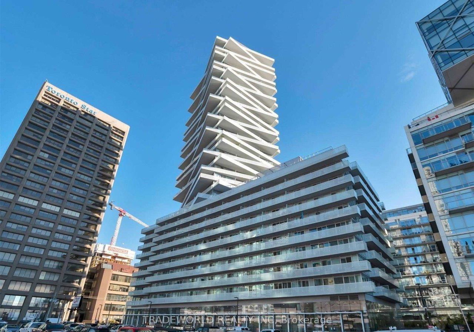 15-queens-quay-e-toronto-ontario-c12263103