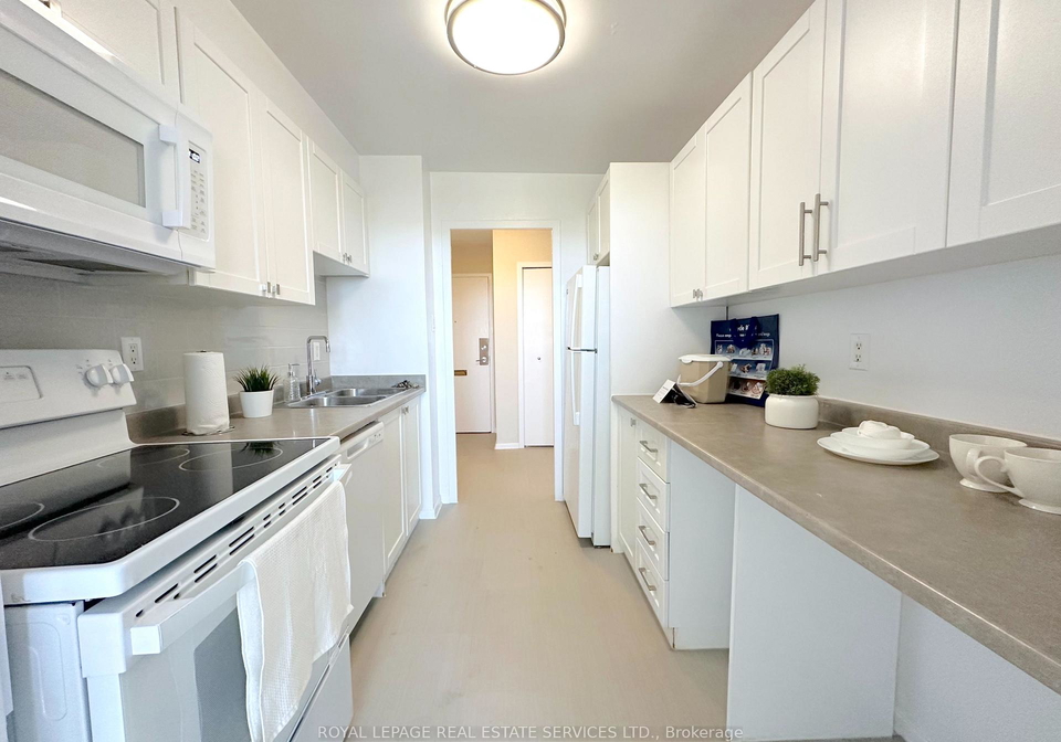 15-brookbanks-drive-north-york-ontario-c12263135