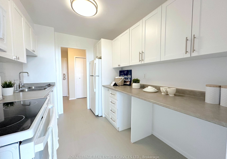 15-brookbanks-drive-north-york-ontario-c12263135