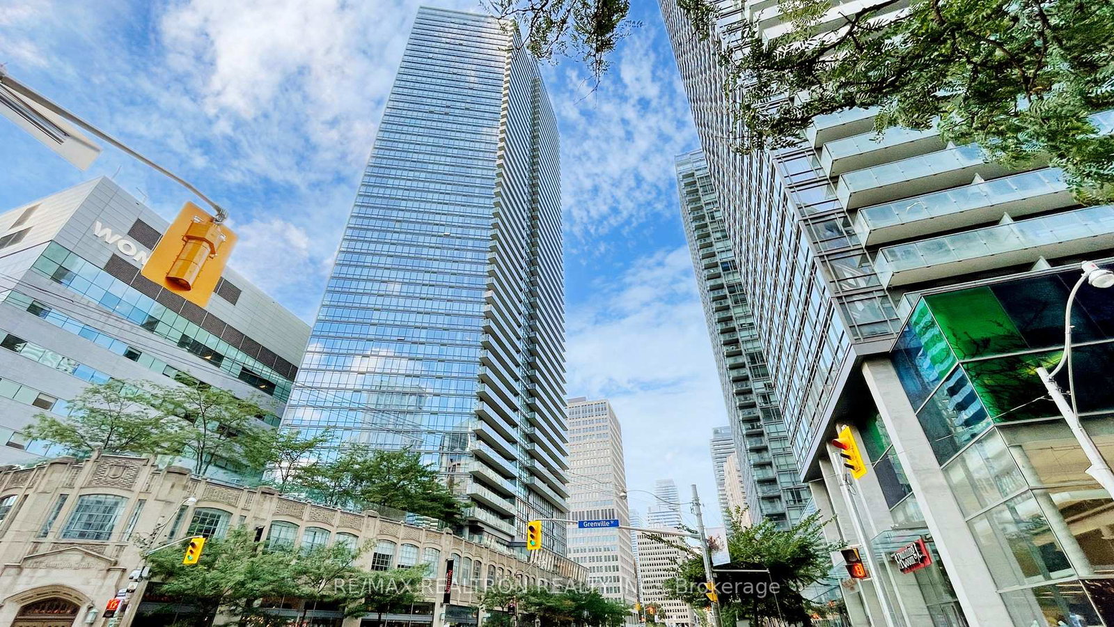 832-bay-street-toronto-ontario-c12263152