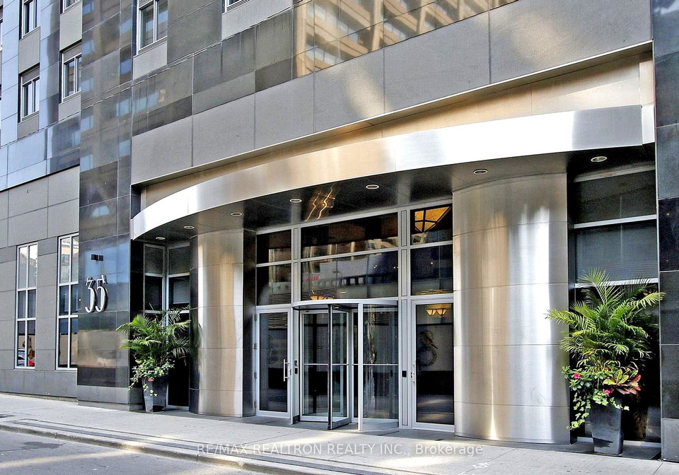35-balmuto-street-toronto-ontario-c12263318