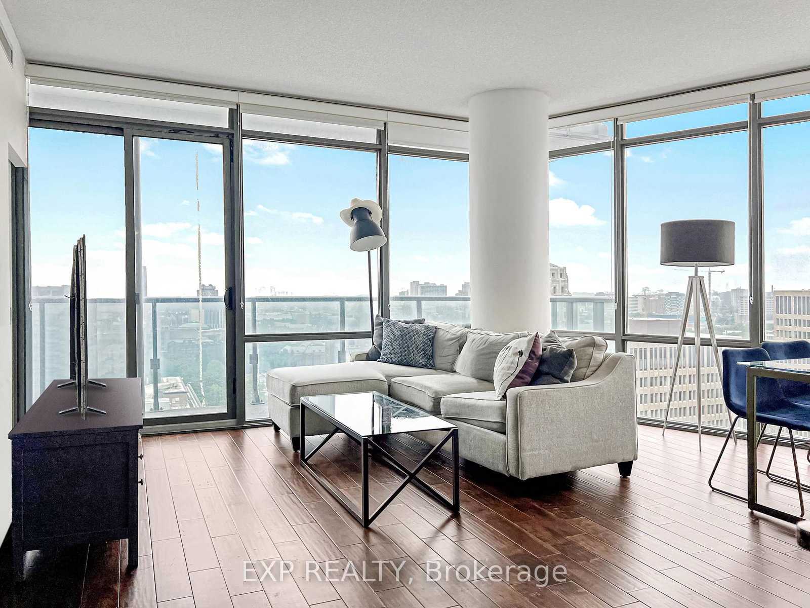 832-bay-street-toronto-ontario-c12263591