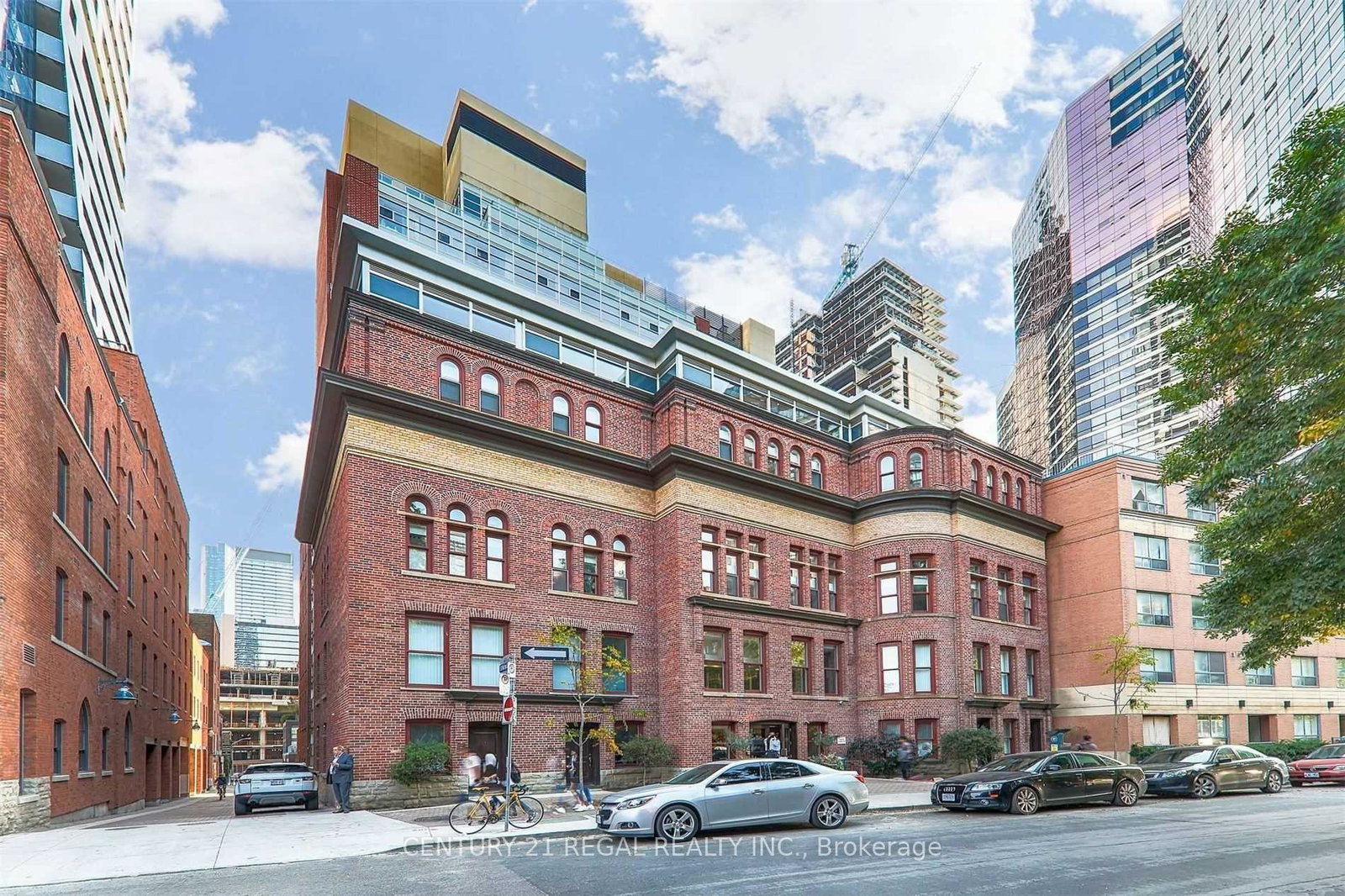 11-st-joseph-street-toronto-ontario-c12263792