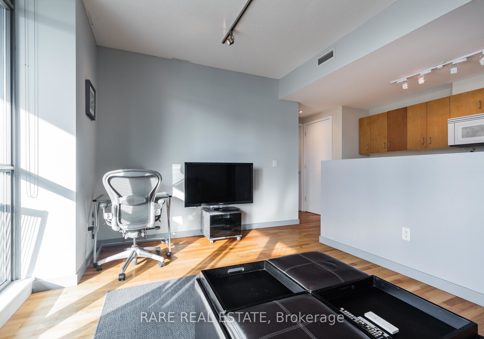 281-mutual-street-toronto-ontario-c12263899