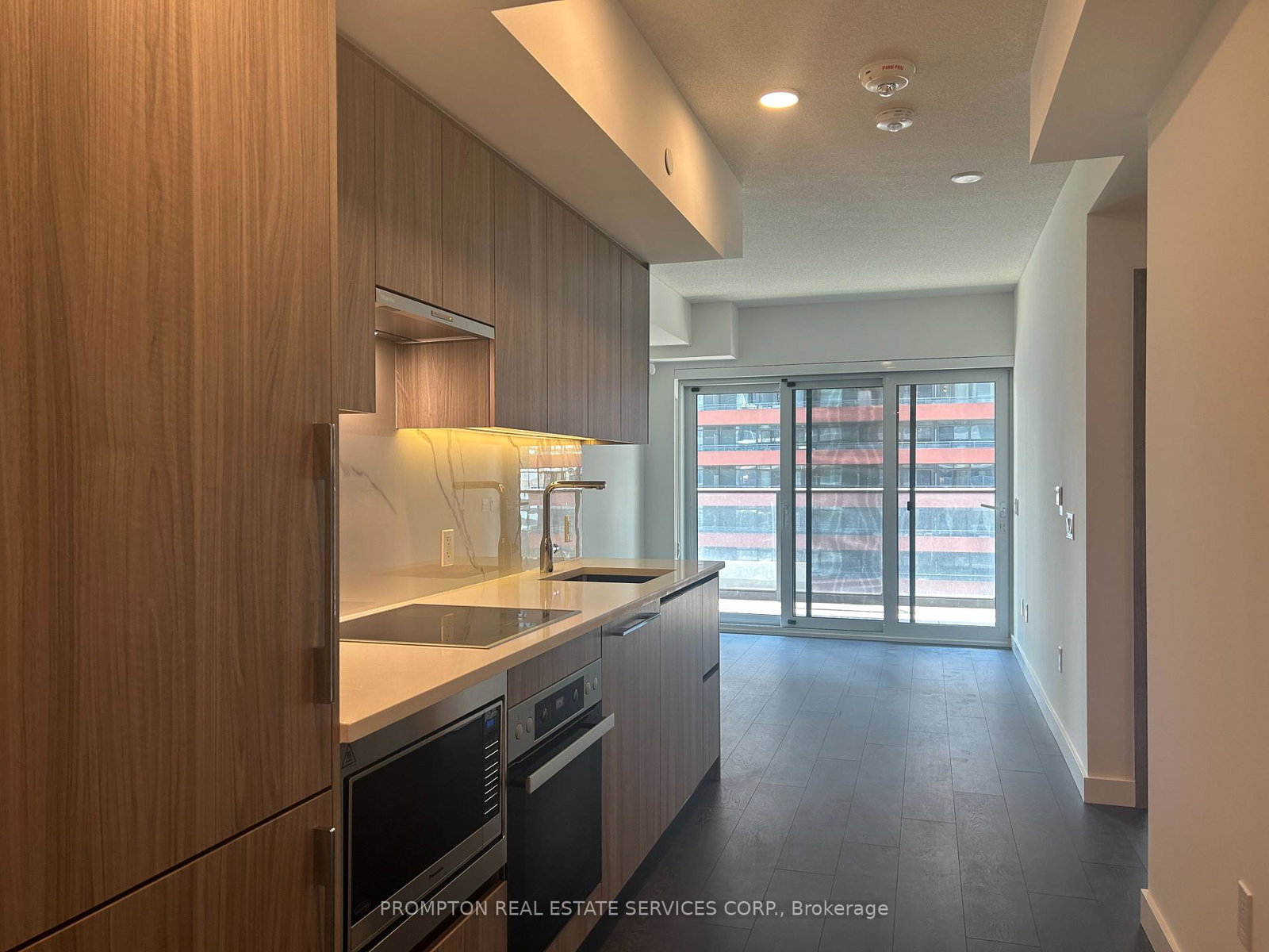 3-concord-cityplace-way-toronto-ontario-c12264276