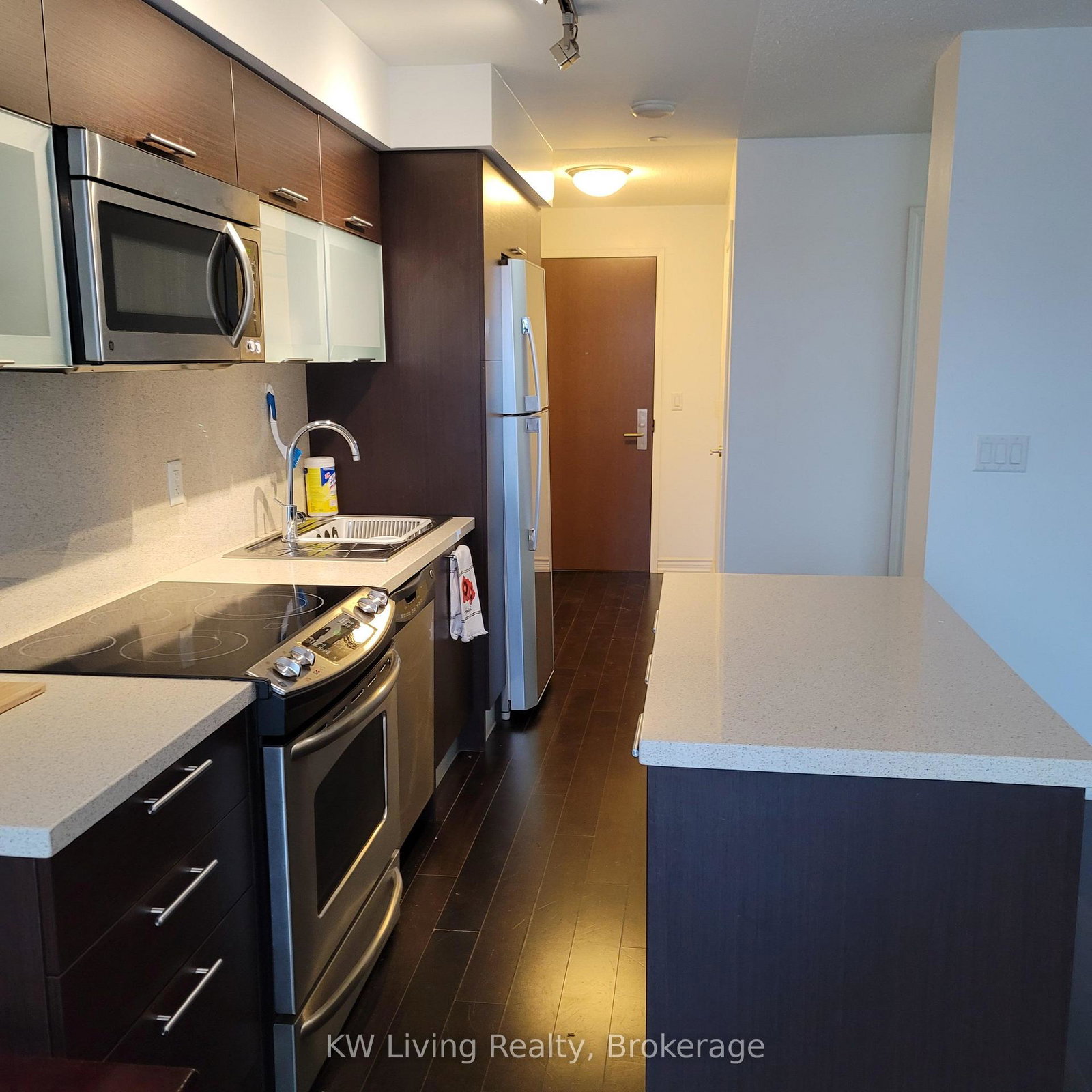 386-yonge-street-toronto-ontario-c12264278