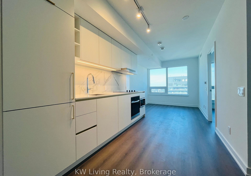 8-wellesley-street-w-toronto-ontario-c12264568