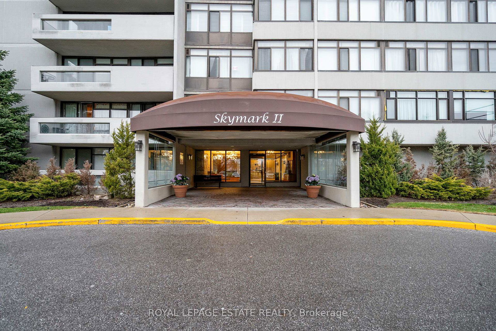 1555-finch-avenue-e-north-york-ontario-c12264779