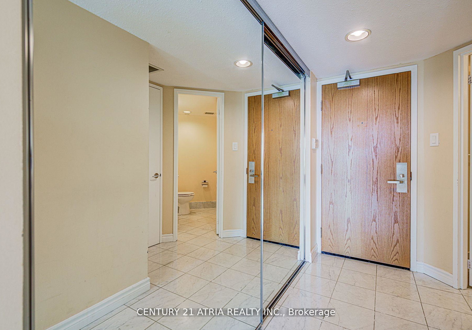 38-elm-street-toronto-ontario-c12264917
