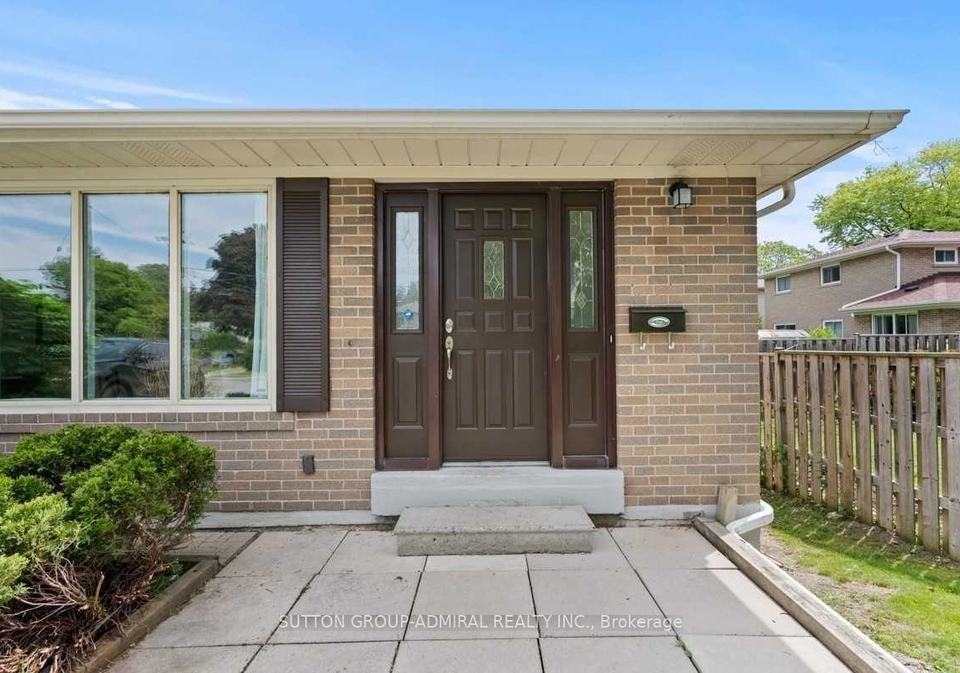 21-corning-floor-road-north-york-ontario-c12265290