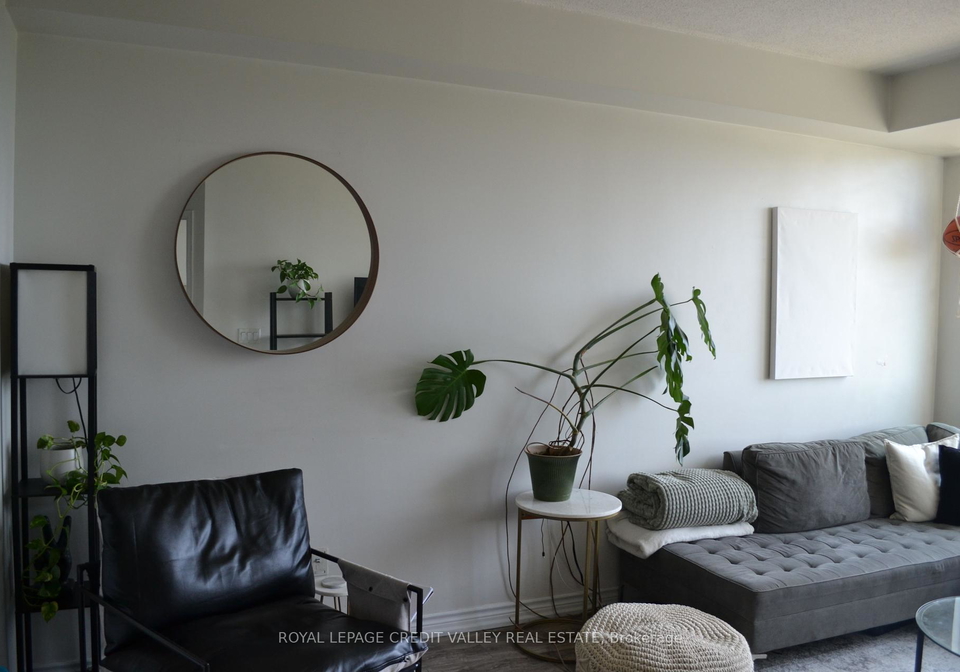 628-fleet-street-toronto-ontario-c12265314