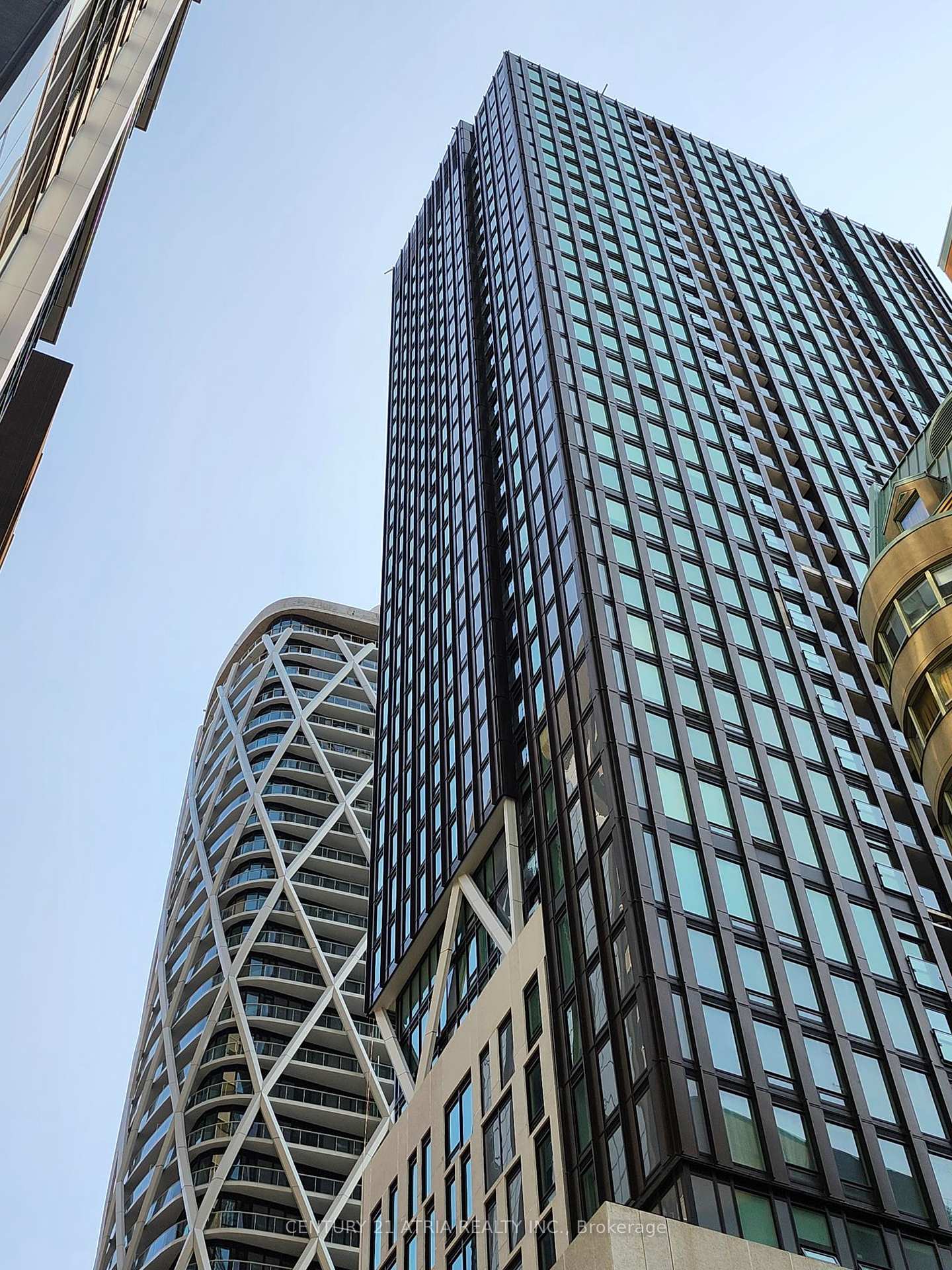 238-simcoe-street-toronto-ontario-c12265326