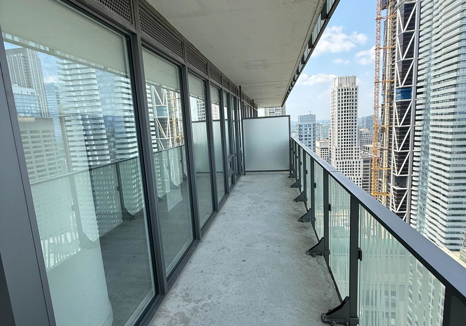 42-charles-street-toronto-ontario-c12265404