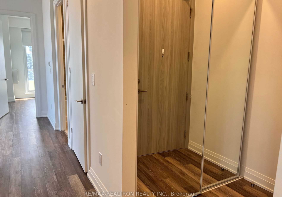 75-canterbury-place-toronto-ontario-c12265435