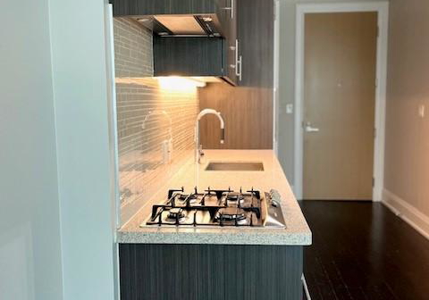 39-queens-quay-e-toronto-ontario-c12265477