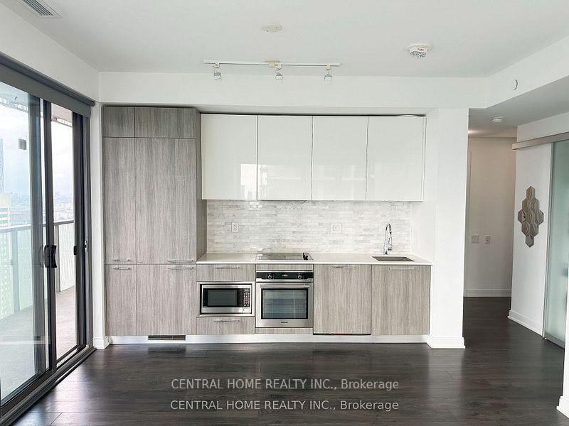 50-charles-street-e-toronto-ontario-c12265560