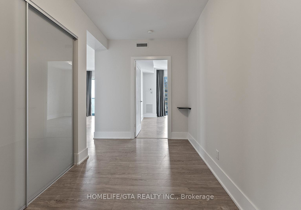 300-front-street-toronto-ontario-c12265717