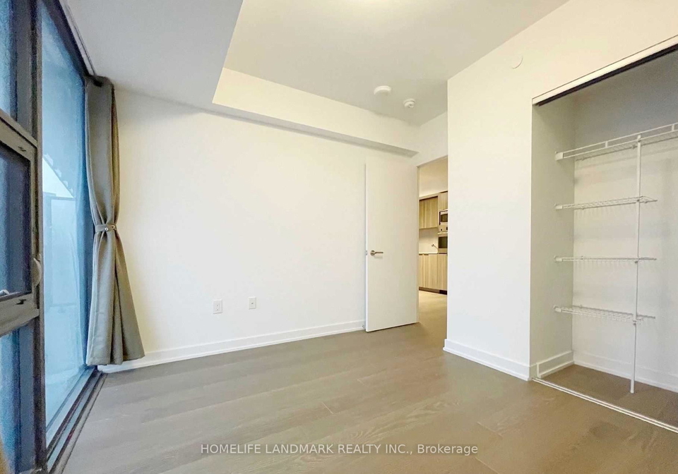 11-wellesley-street-w-toronto-ontario-c12265745