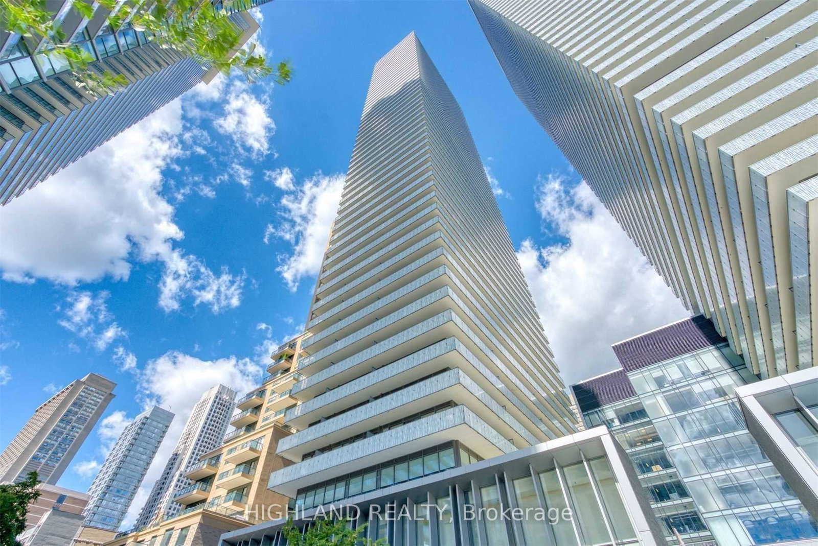 42-charles-street-e-toronto-ontario-c12265851