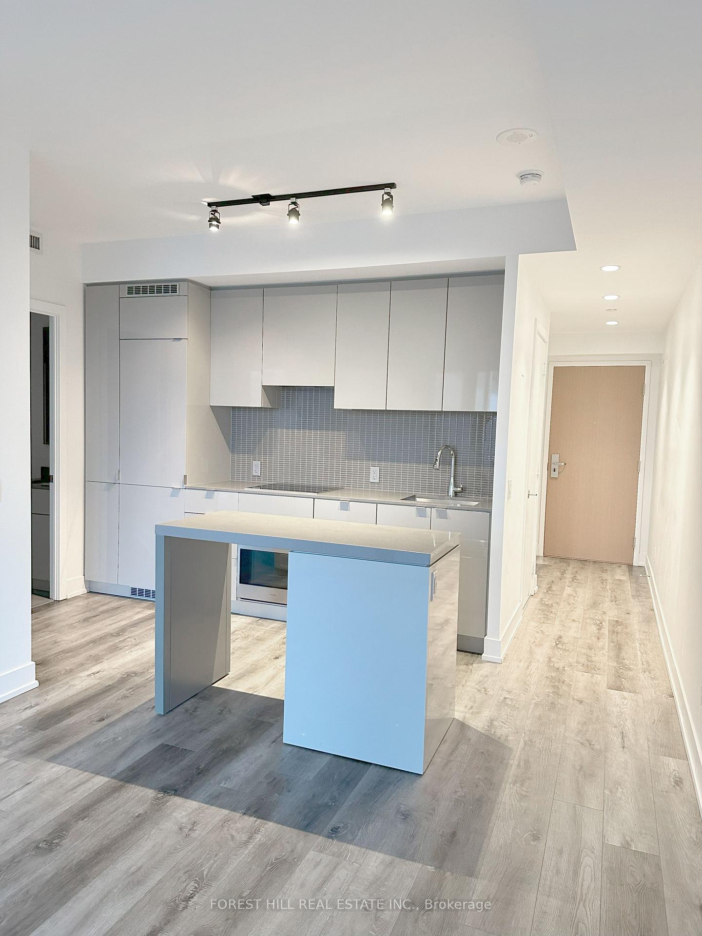 7-grenville-street-toronto-ontario-c12265882
