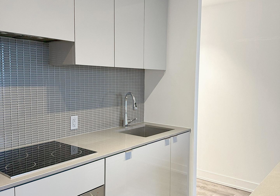 7-grenville-street-toronto-ontario-c12265882