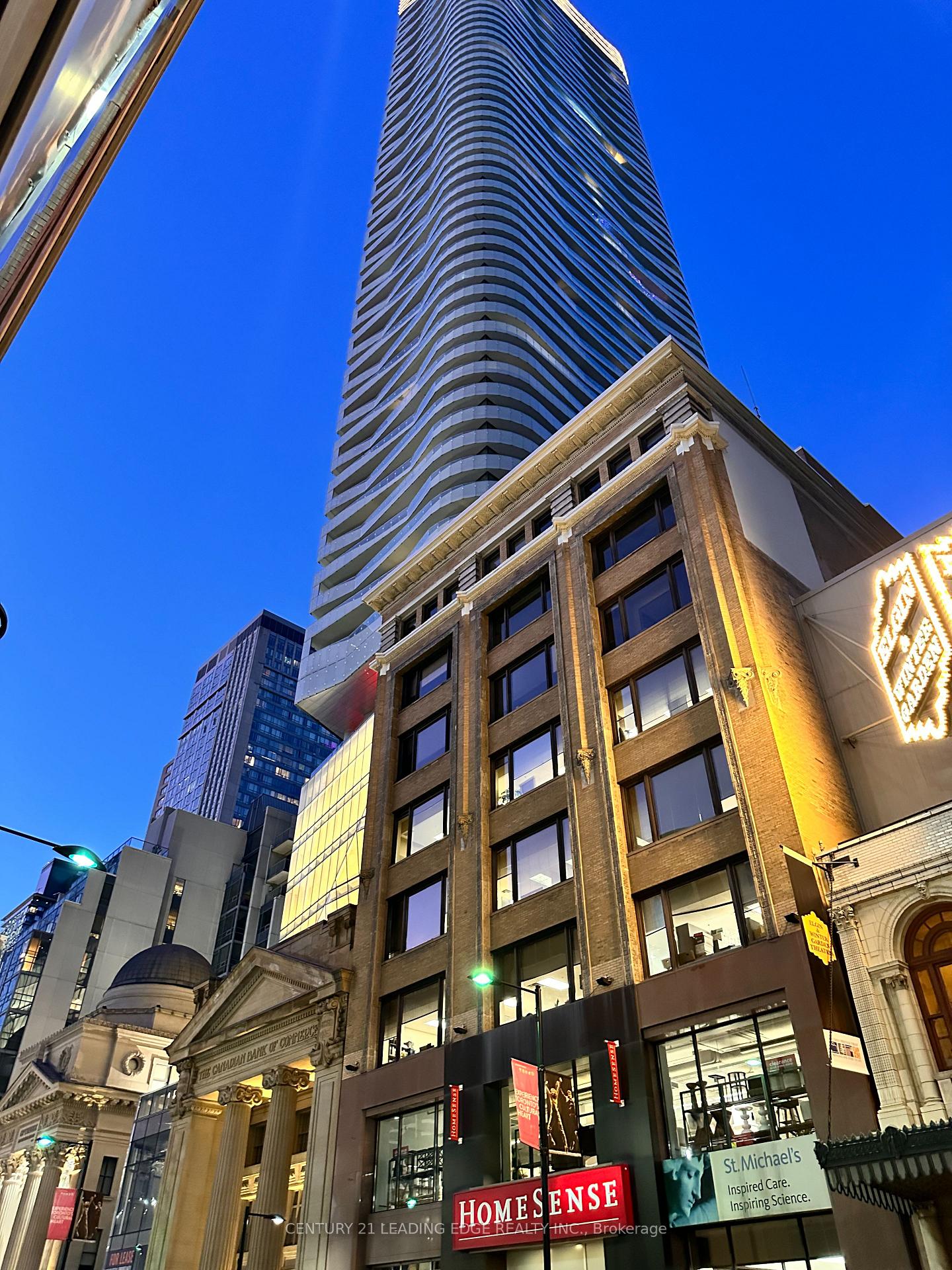 197-yonge-street-toronto-ontario-c12265982