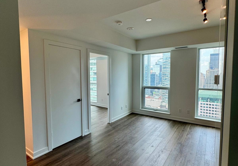 327-king-street-w-toronto-ontario-c12266008