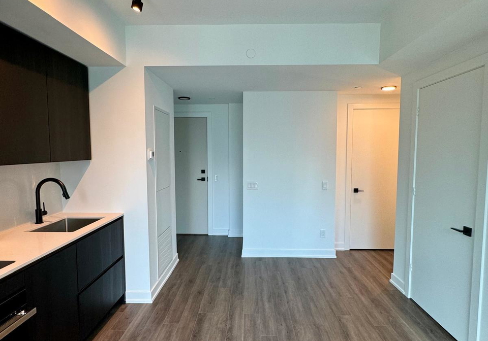 327-king-street-w-toronto-ontario-c12266008