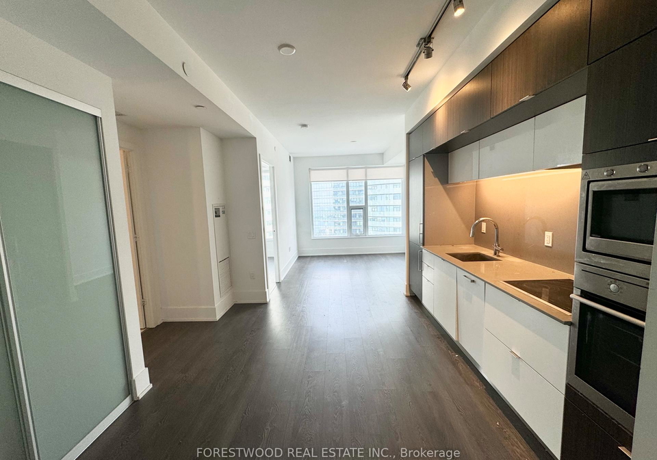 10-york-street-toronto-ontario-c12266026