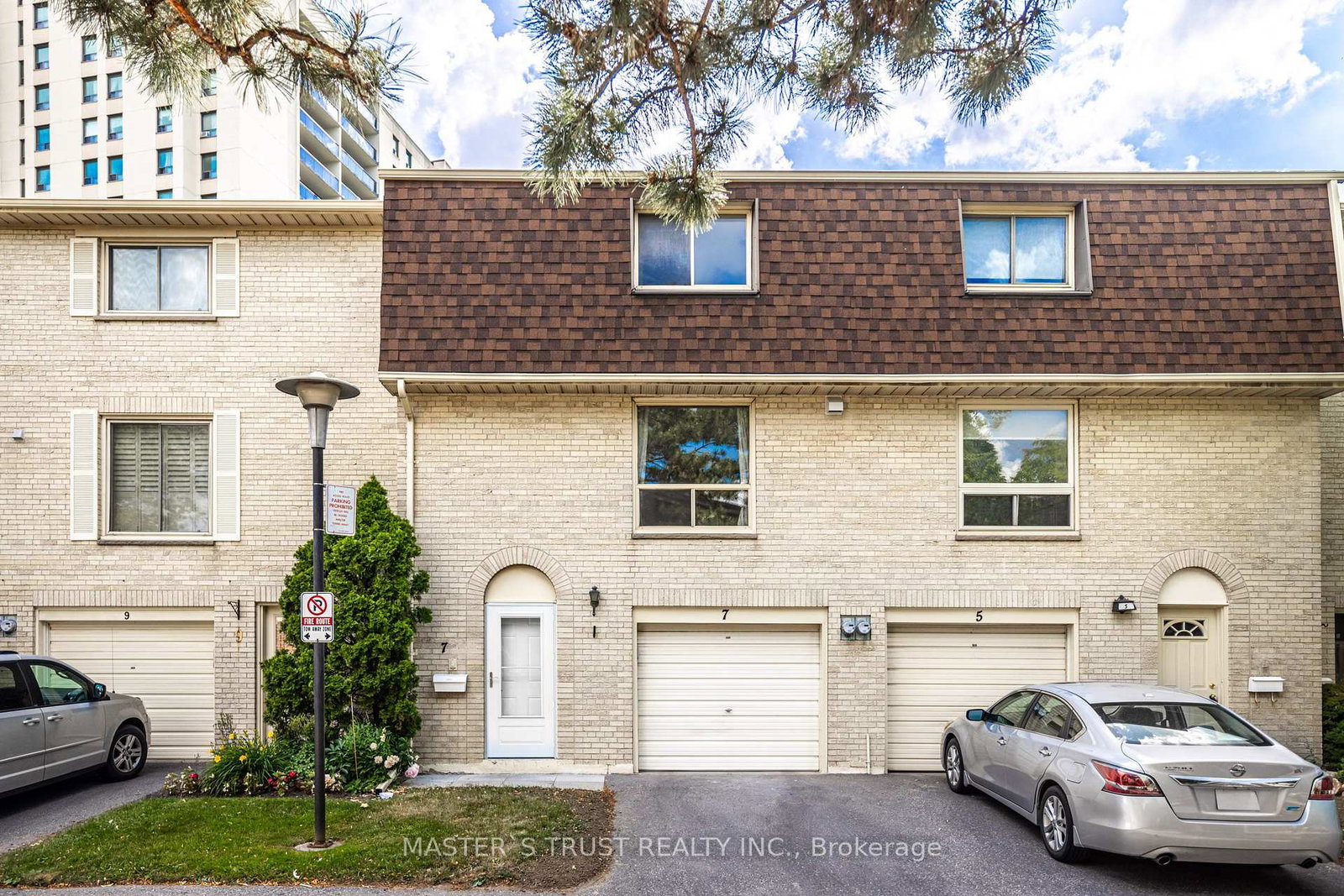 7-nebula-starway-north-york-ontario-c12266418