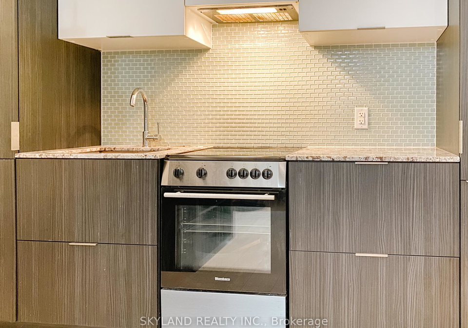 159-dundas-street-e-toronto-ontario-c12266447