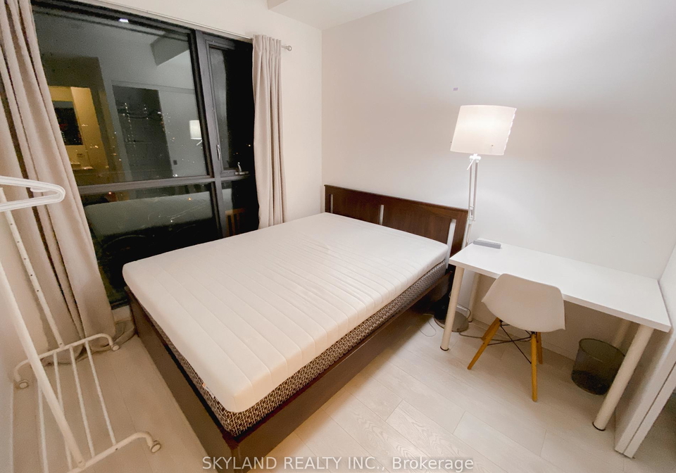 159-dundas-street-e-toronto-ontario-c12266447