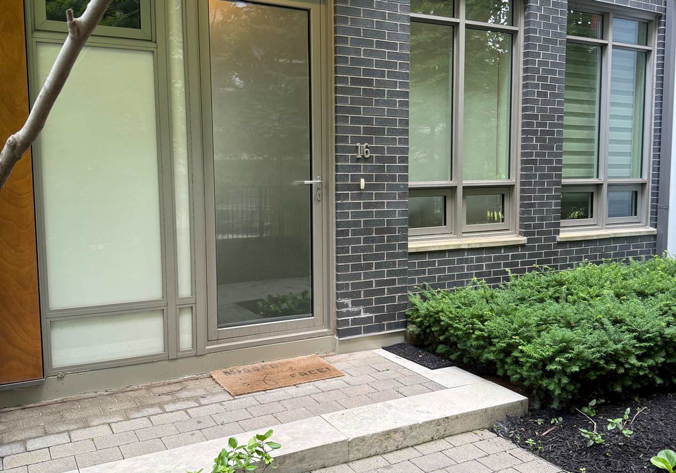 88-sheppard-avenue-e-north-york-ontario-c12266473