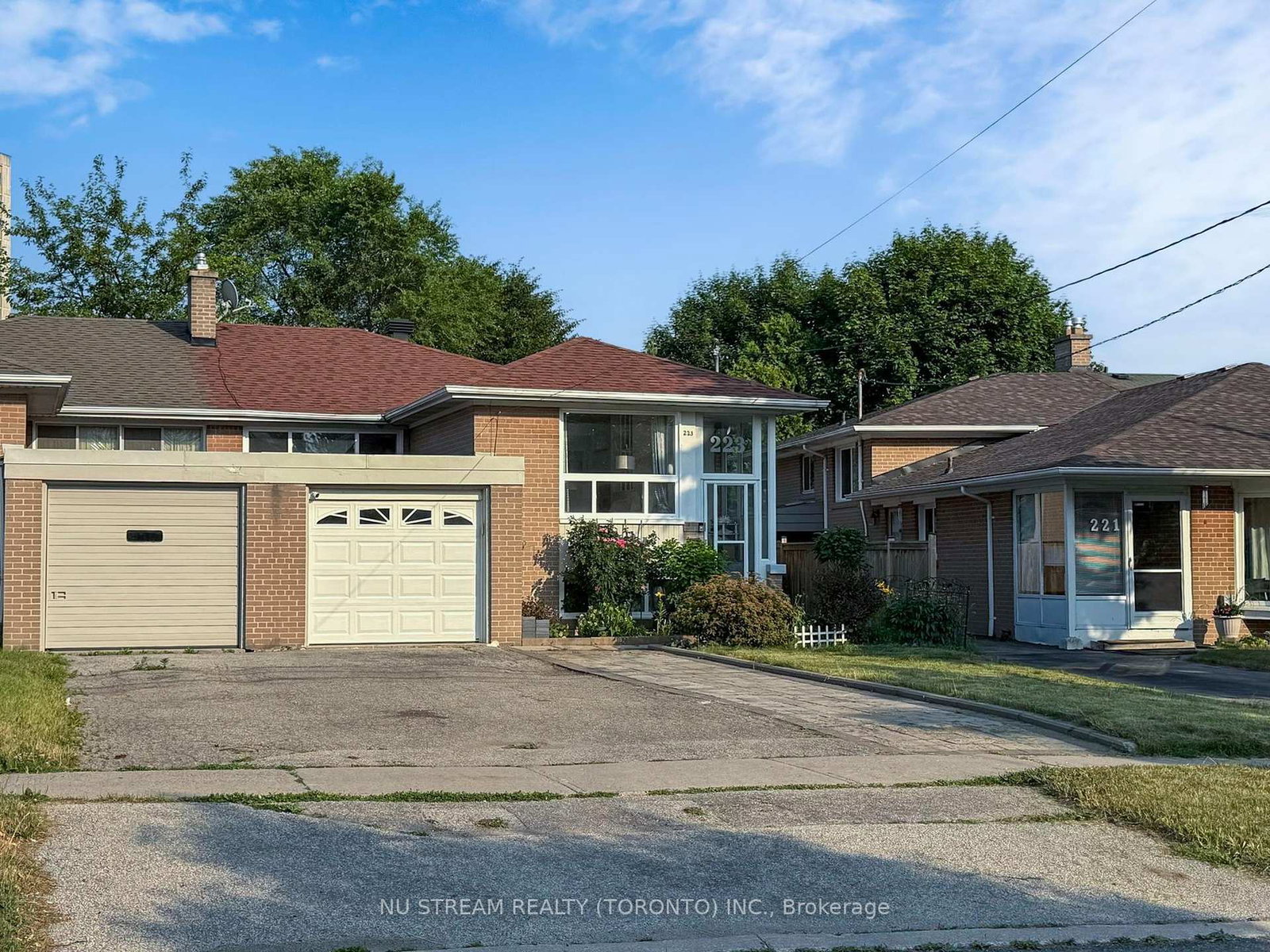 223-lynedock-crescent-north-york-ontario-c12266549