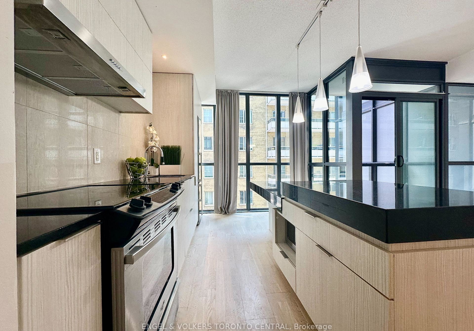 101-charles-street-e-toronto-ontario-c12266562
