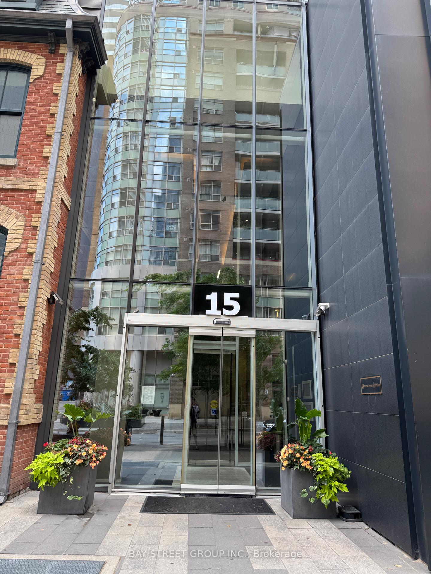 15-grenville-street-toronto-ontario-c12266748