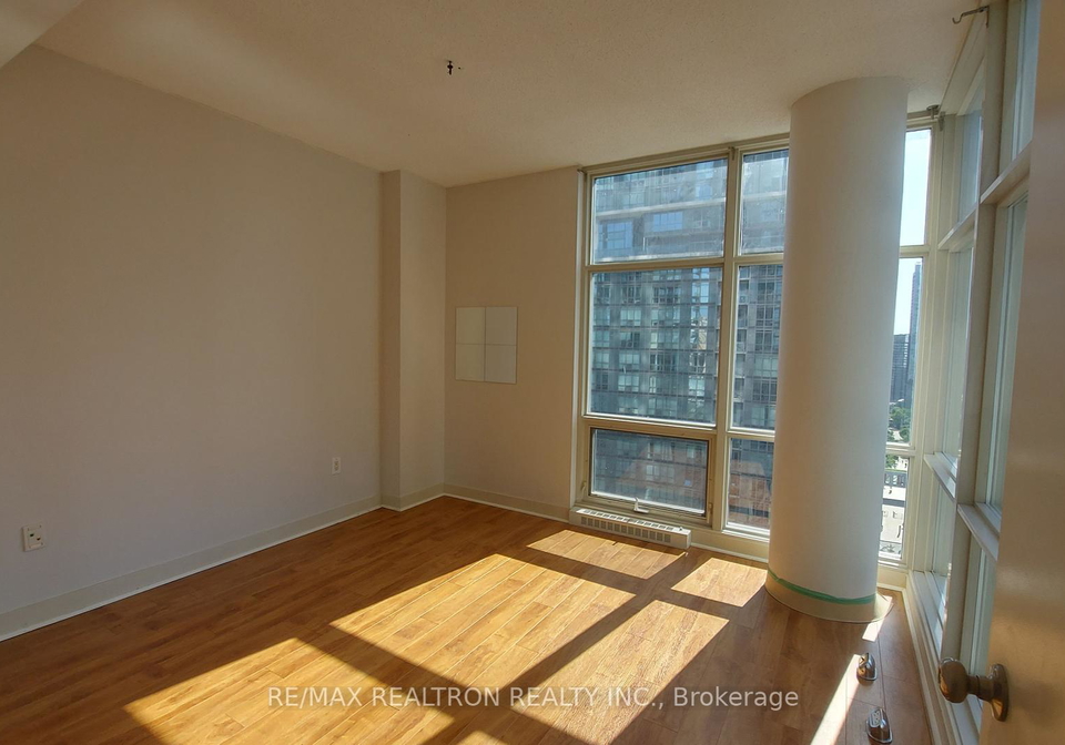 35-mariner-terrace-toronto-ontario-c12266896