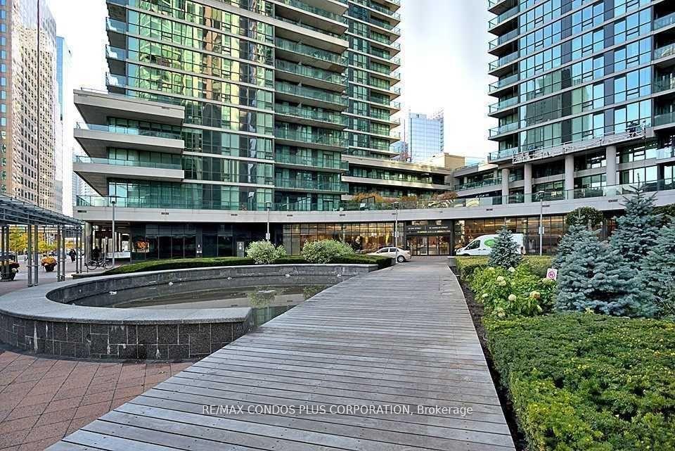 33-bay-street-toronto-ontario-c12267142
