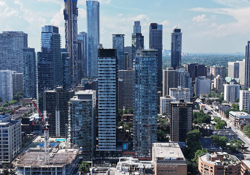 28-wellesley-street-e-toronto-ontario-c12267149