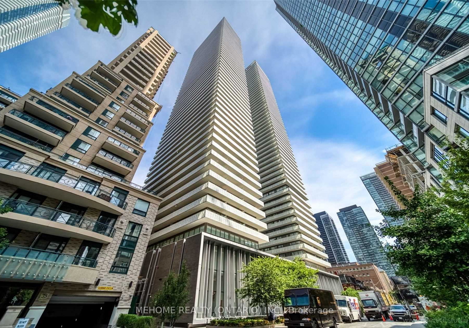 42-charles-street-e-toronto-ontario-c12267172