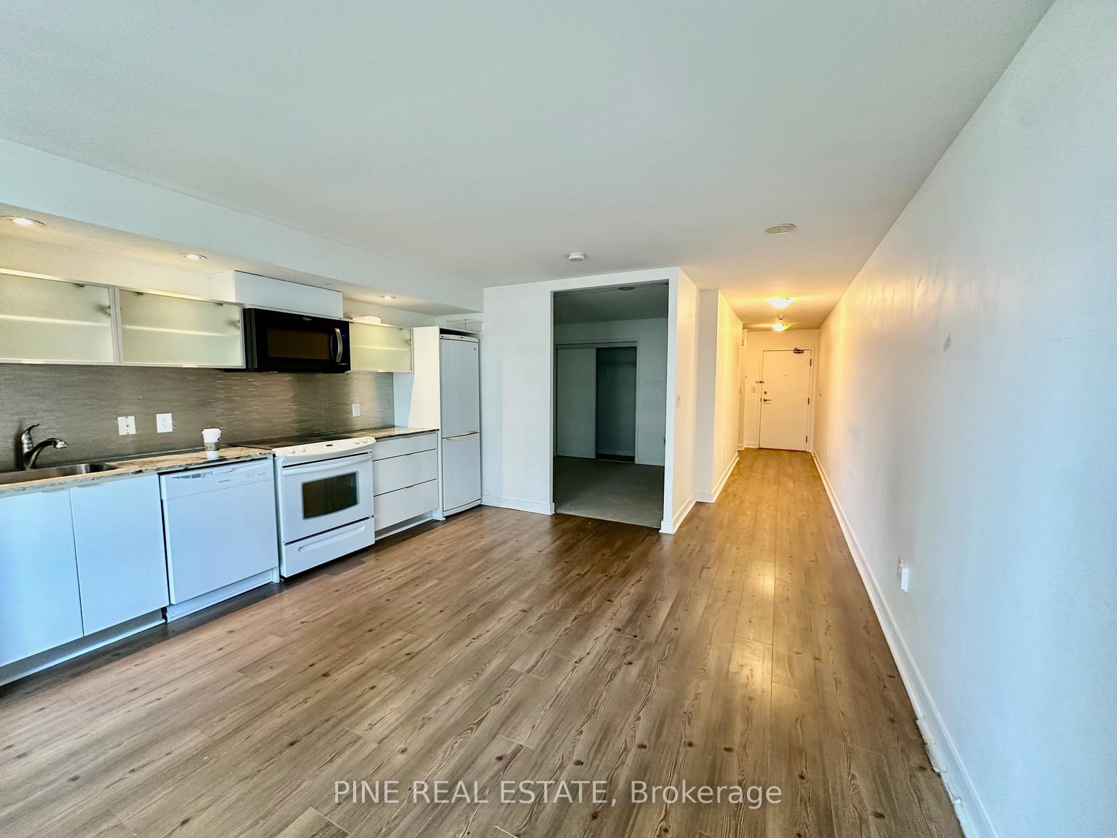 4-spadina-avenue-toronto-ontario-c12267503