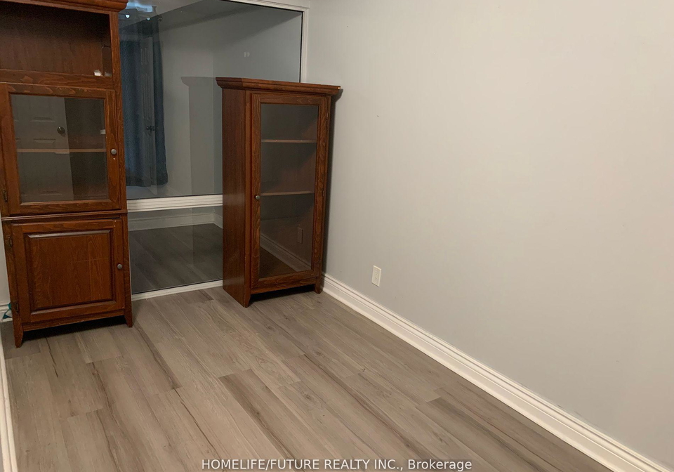 717-bay-street-toronto-ontario-c12267979