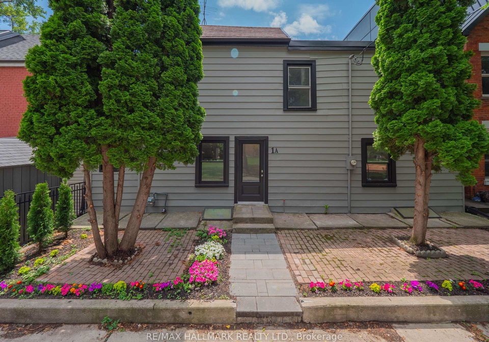 1a-middleton-street-toronto-ontario-c12268096