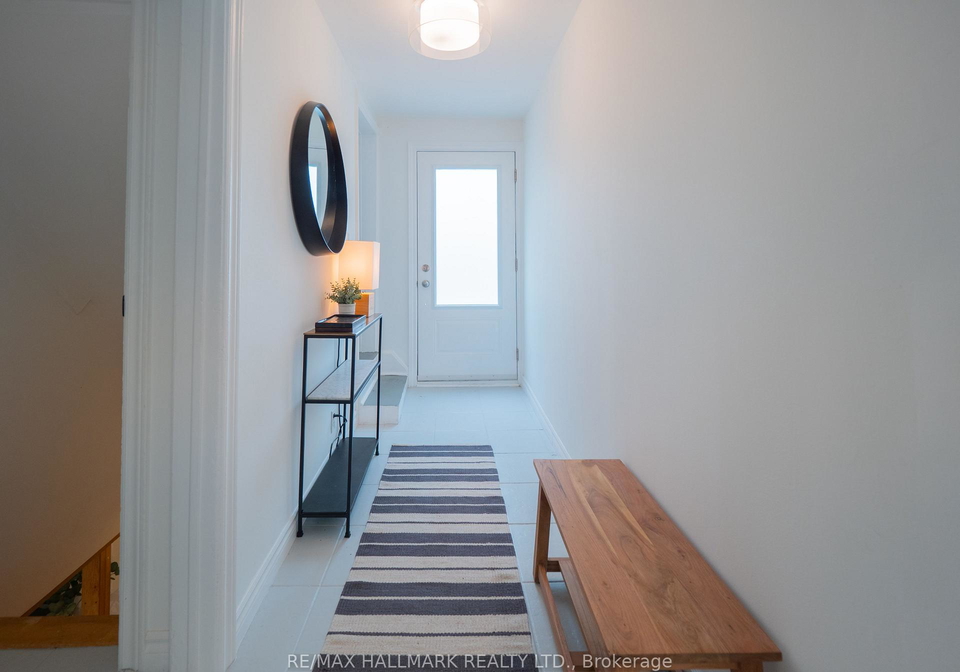 1a-middleton-street-toronto-ontario-c12268096