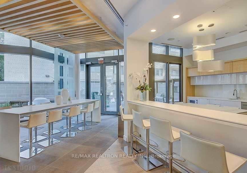 45-charles-street-e-toronto-ontario-c12268142