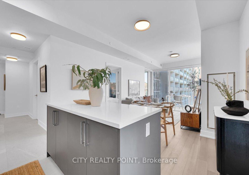 664-spadina-avenue-toronto-ontario-c12268157