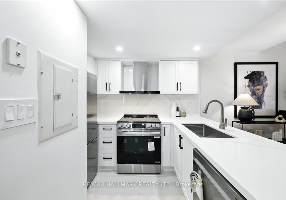 80-cumberland-street-toronto-ontario-c12268225