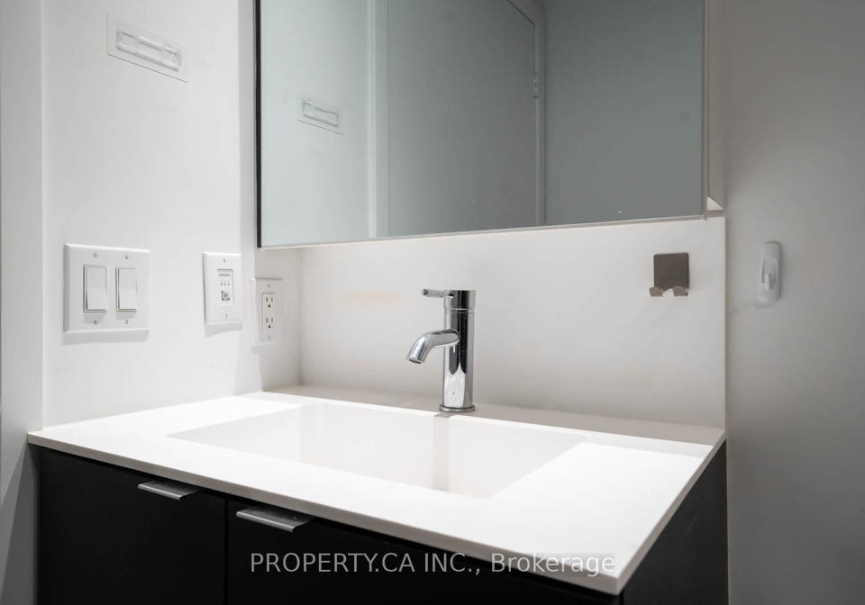 20-edward-street-toronto-ontario-c12268363