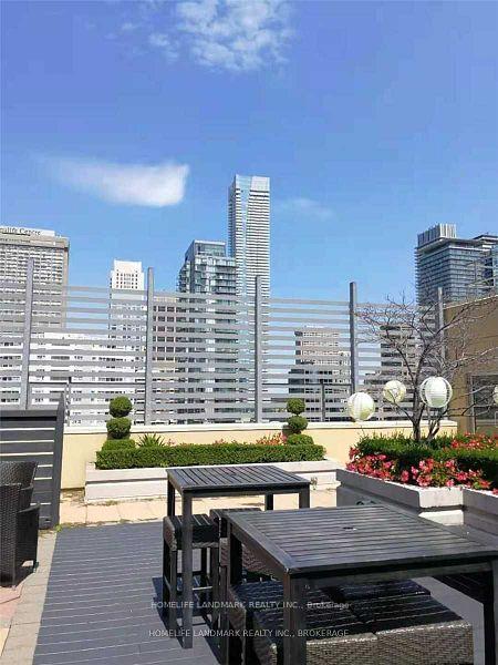 11-st-joseph-street-n-toronto-ontario-c12268513