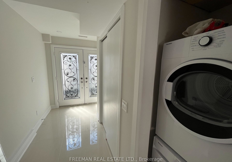 916-manning-avenue-toronto-ontario-c12268800